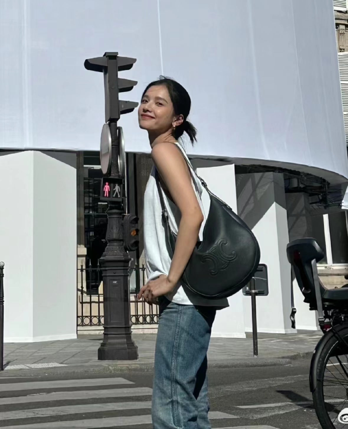 SMALL HELOÏSE BAG CUIR TRIOMPHE IN SUPPLE CALFSKIN BLACK