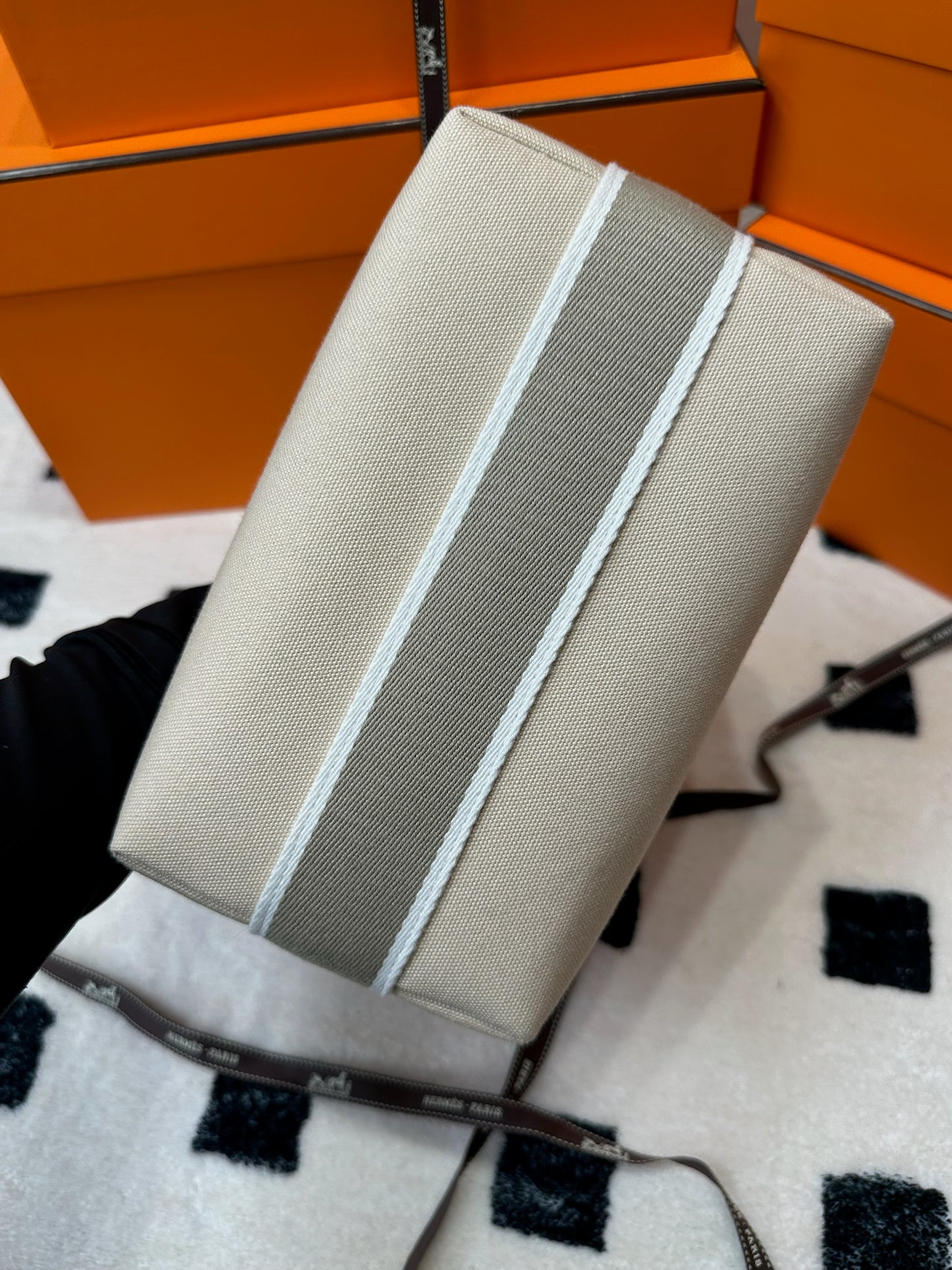 Hermes 飯盒包 白色 PM