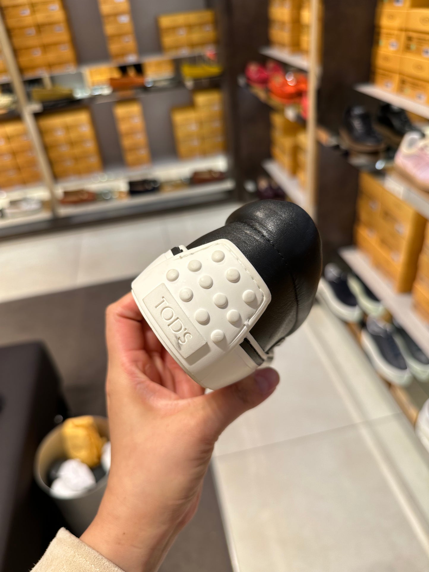 Tods 經典真皮平底鞋