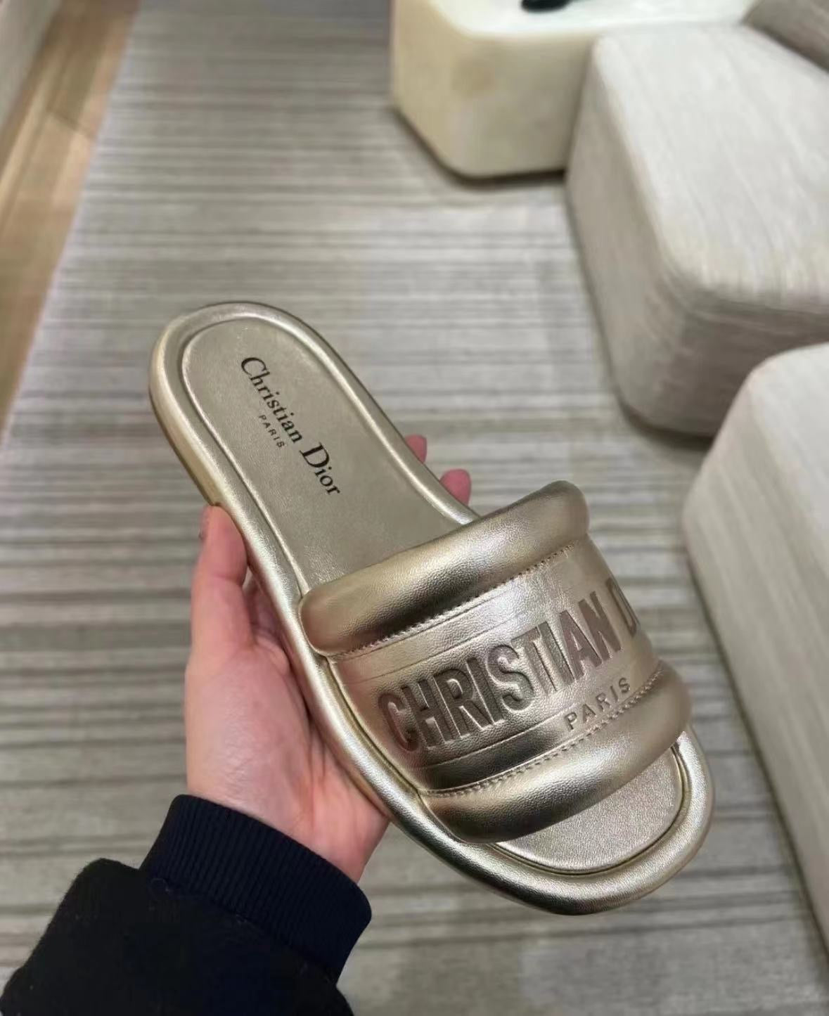 Dior Everyday Slide Champagne