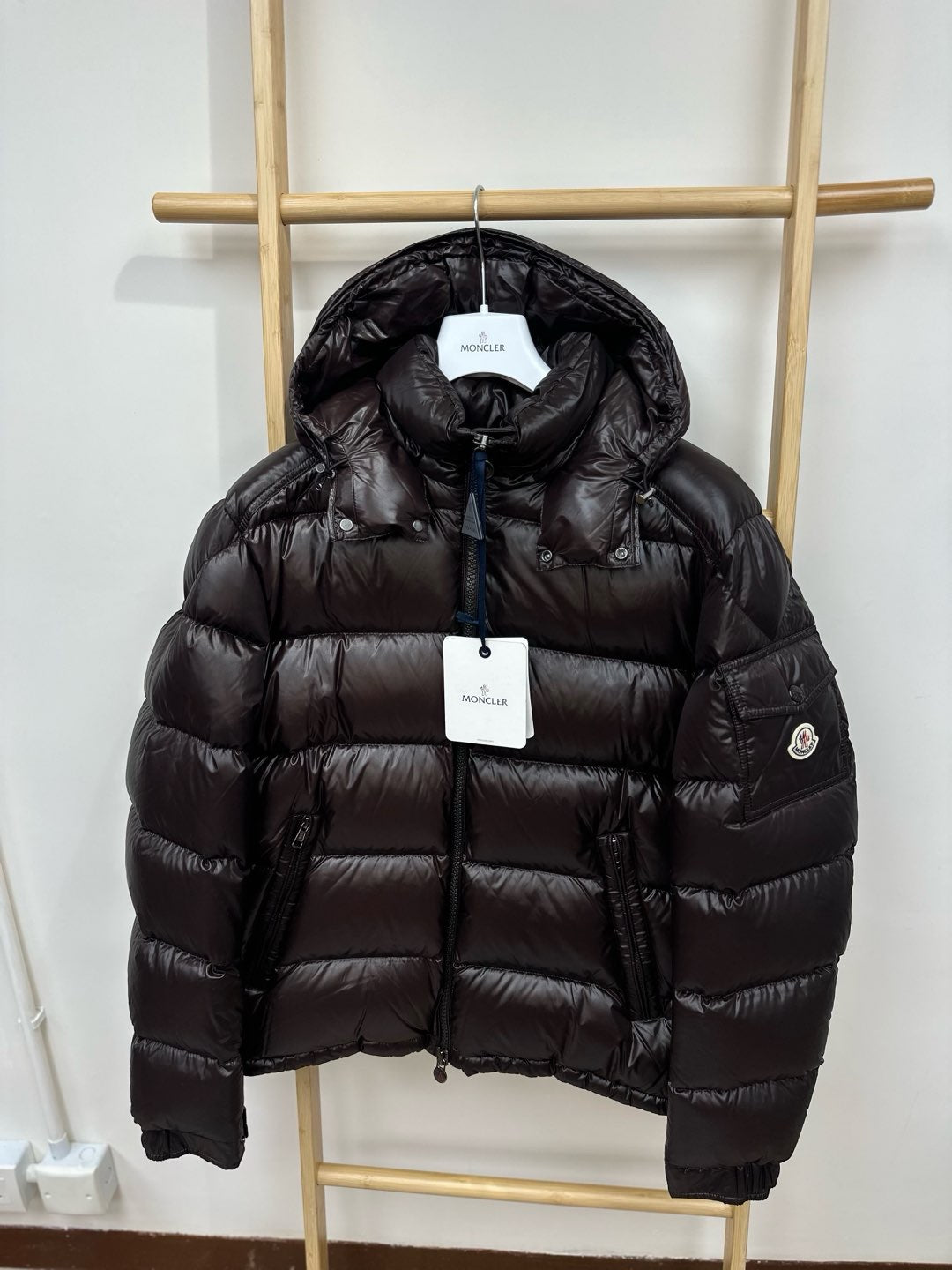香港現貨💓Moncler 年底巨折💓
Maya 深褐色 實物超有質感