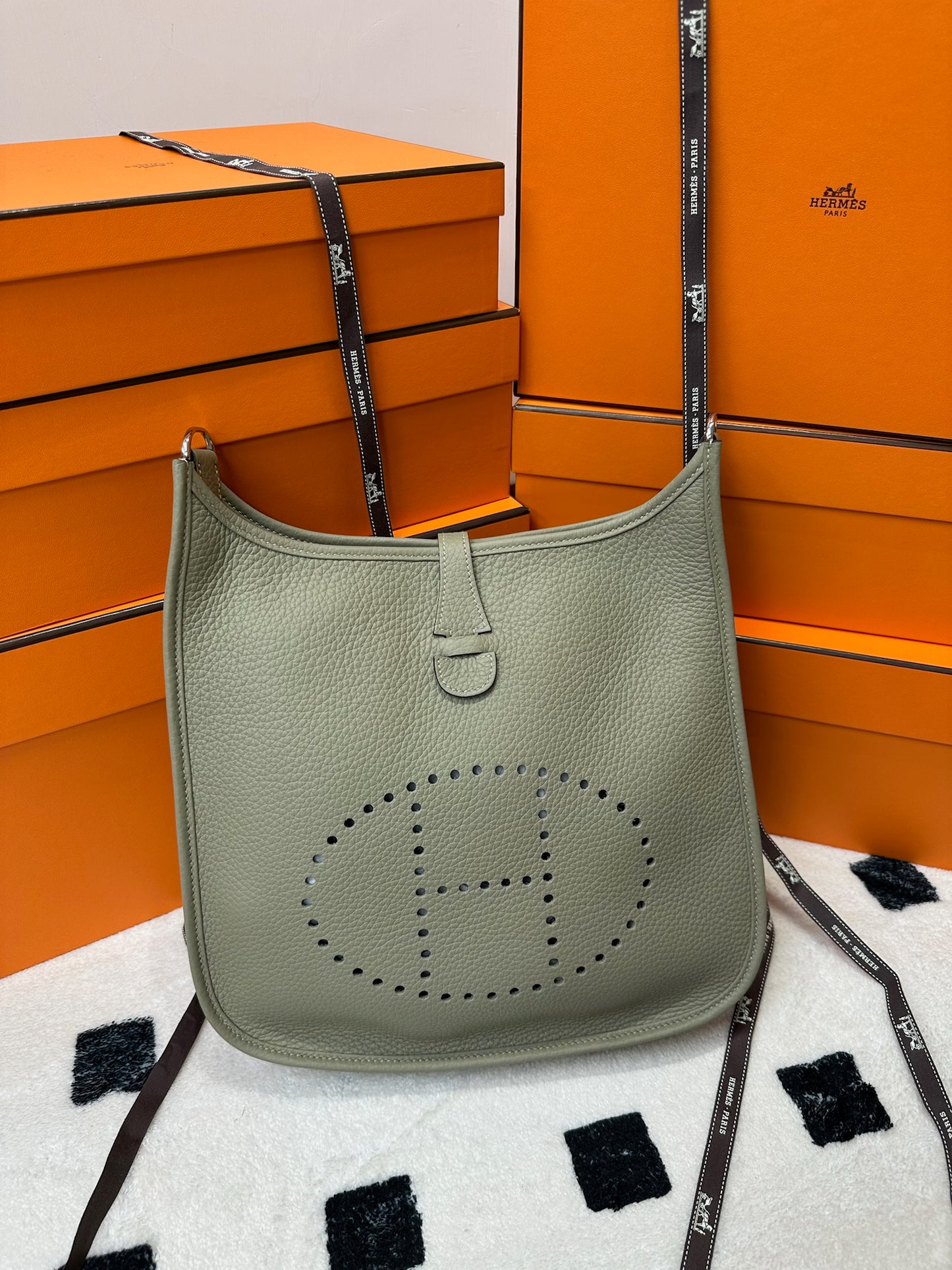 Hermes Evelyne 29 sauge 鼠尾草綠銀扣