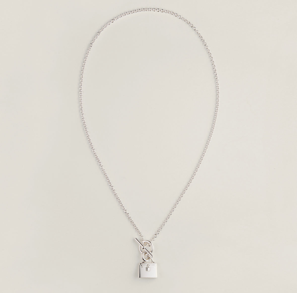 Hermes Amulettes Kelly pendant