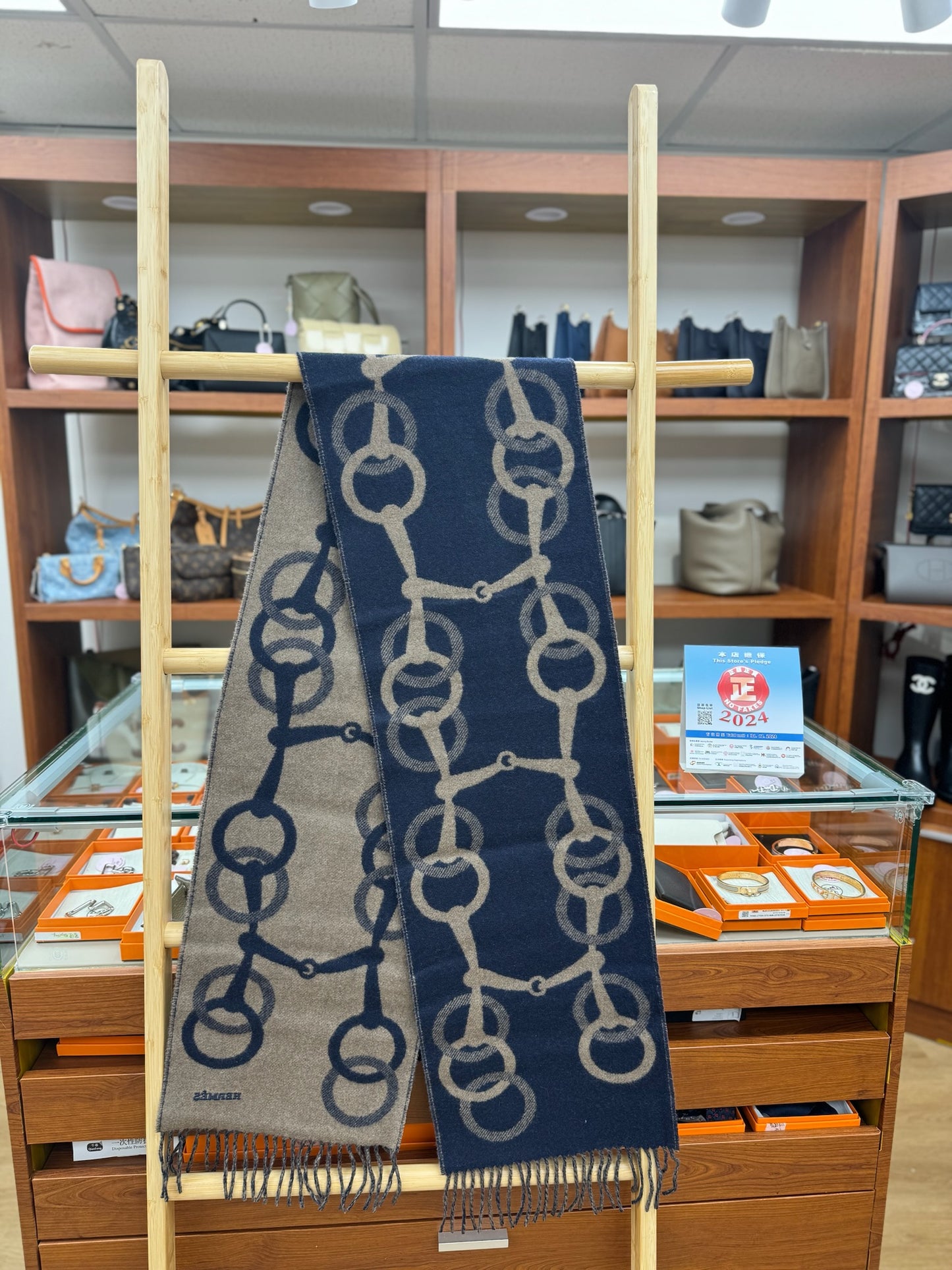Hermes Any Mors muffler Marine / Étoupe