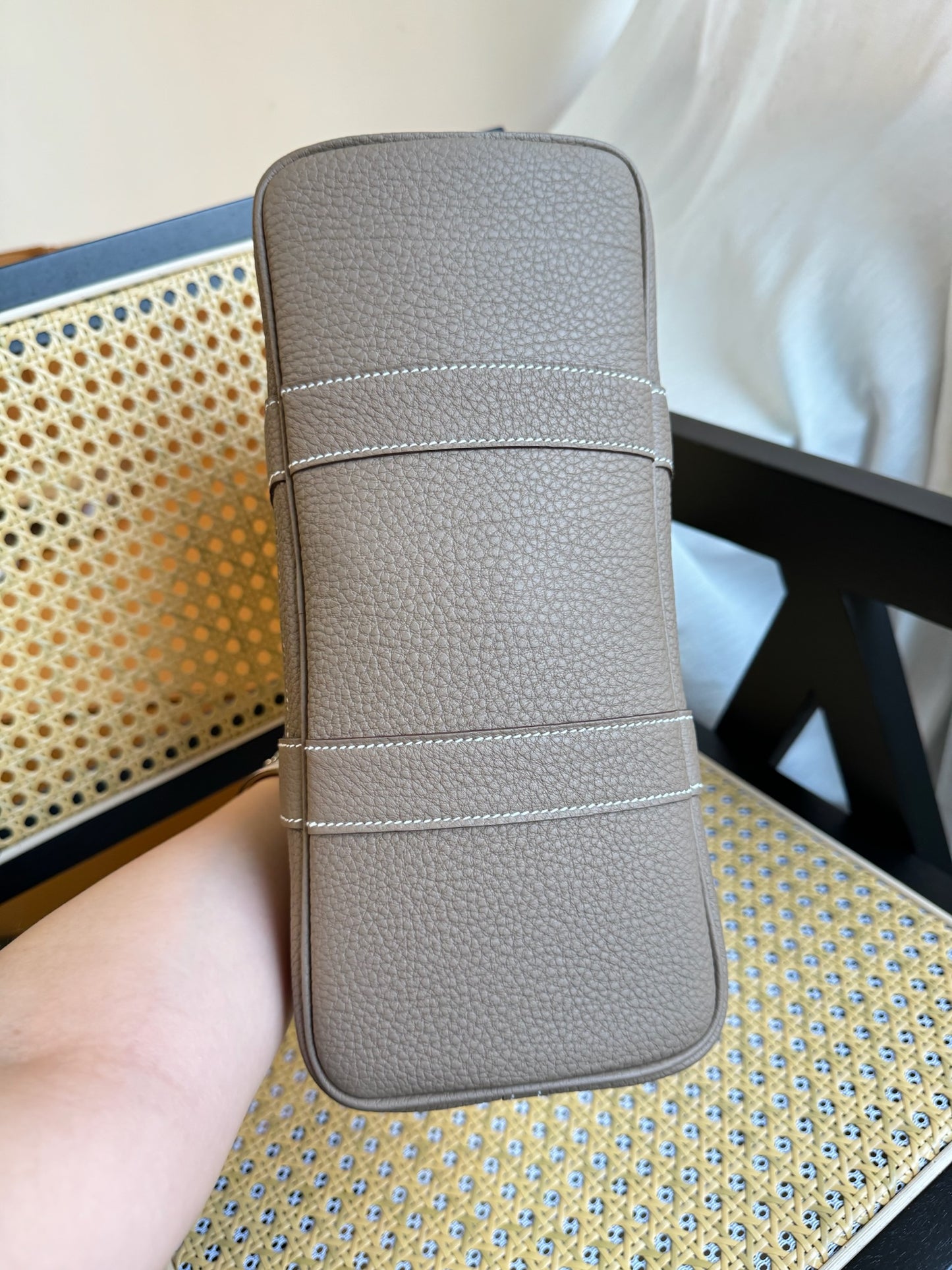 Garden Party 30 大象灰 Etoupe