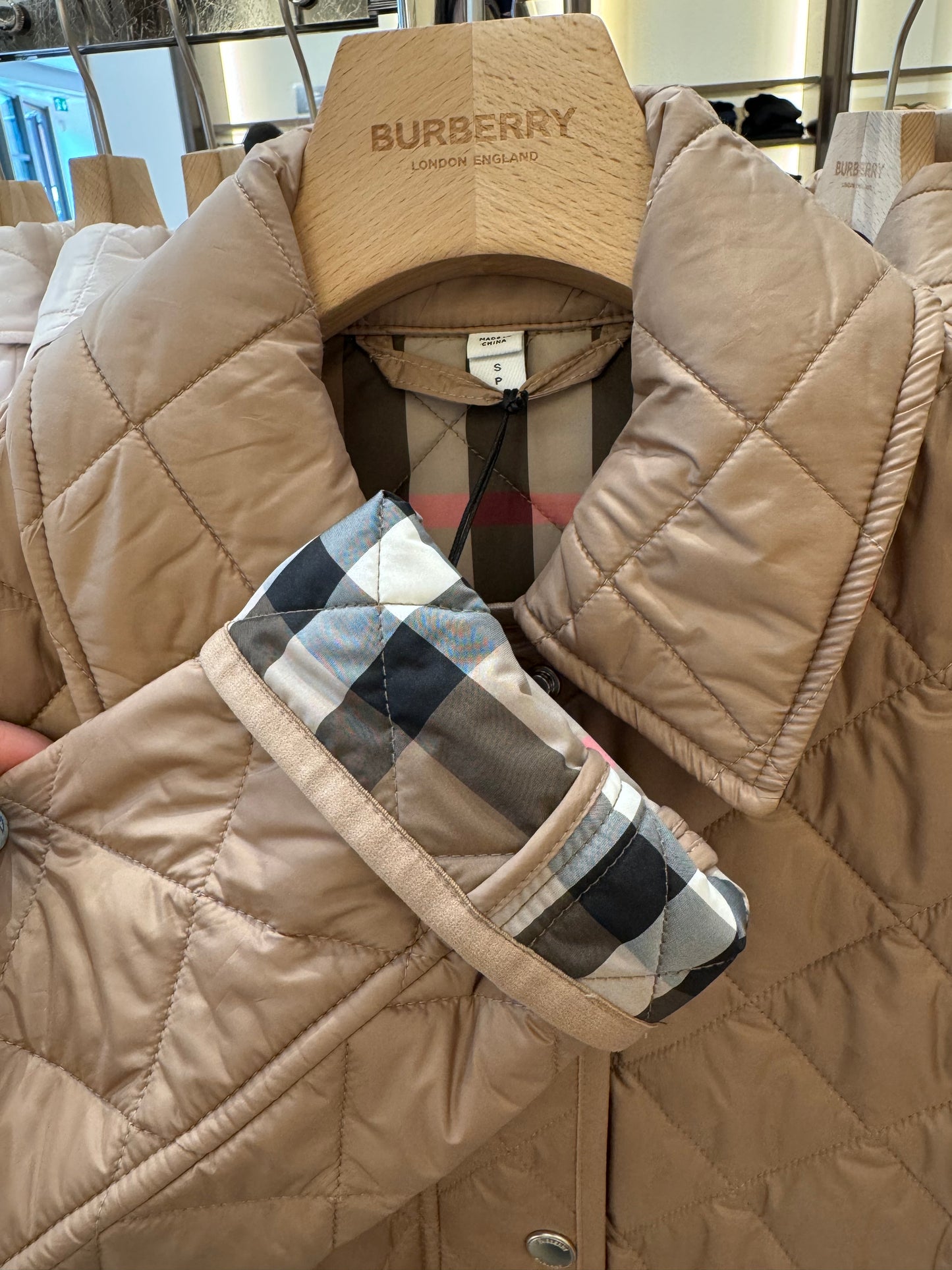Burberry 棉服 camel