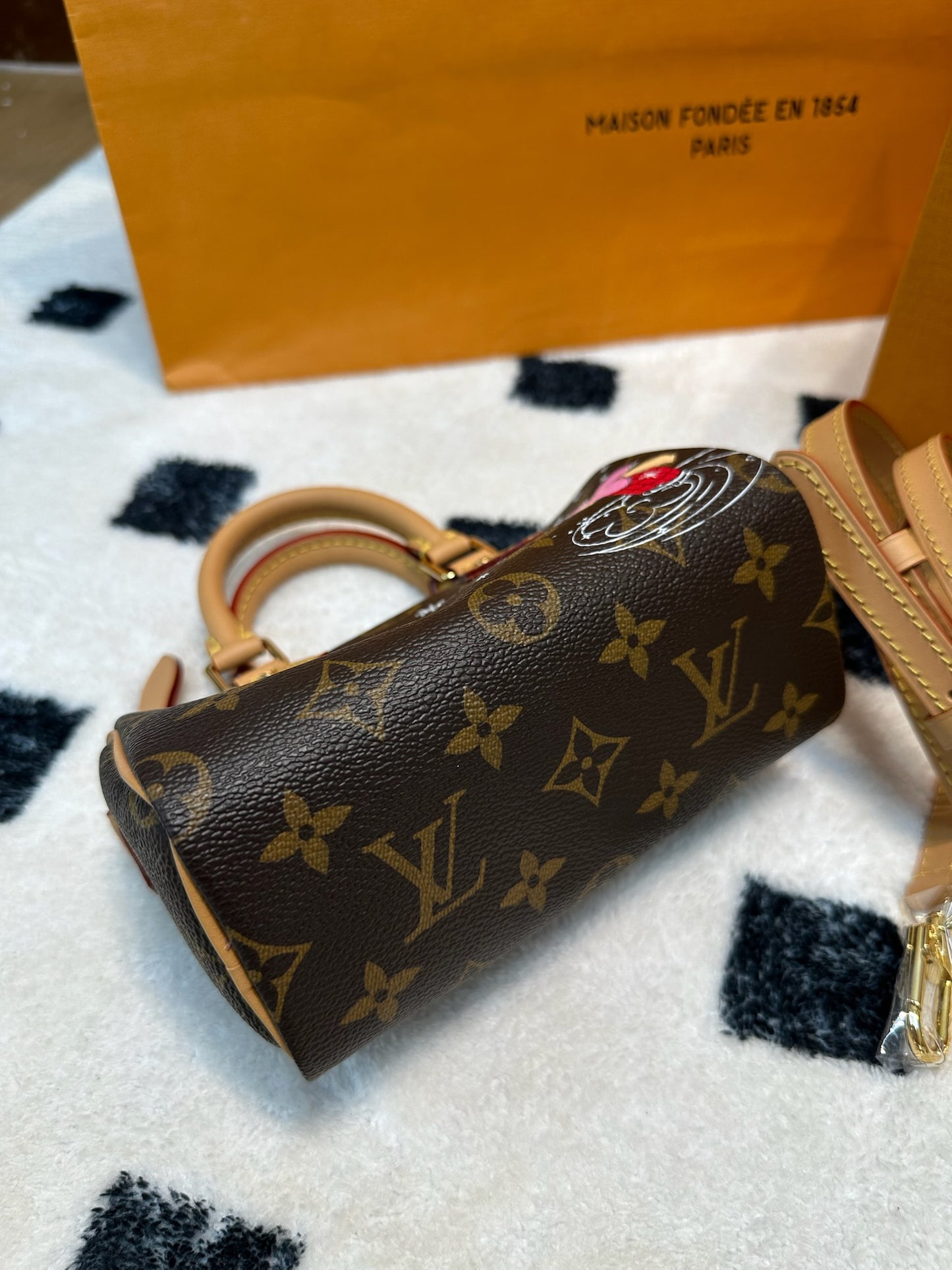 LV Nano Speedy M82624