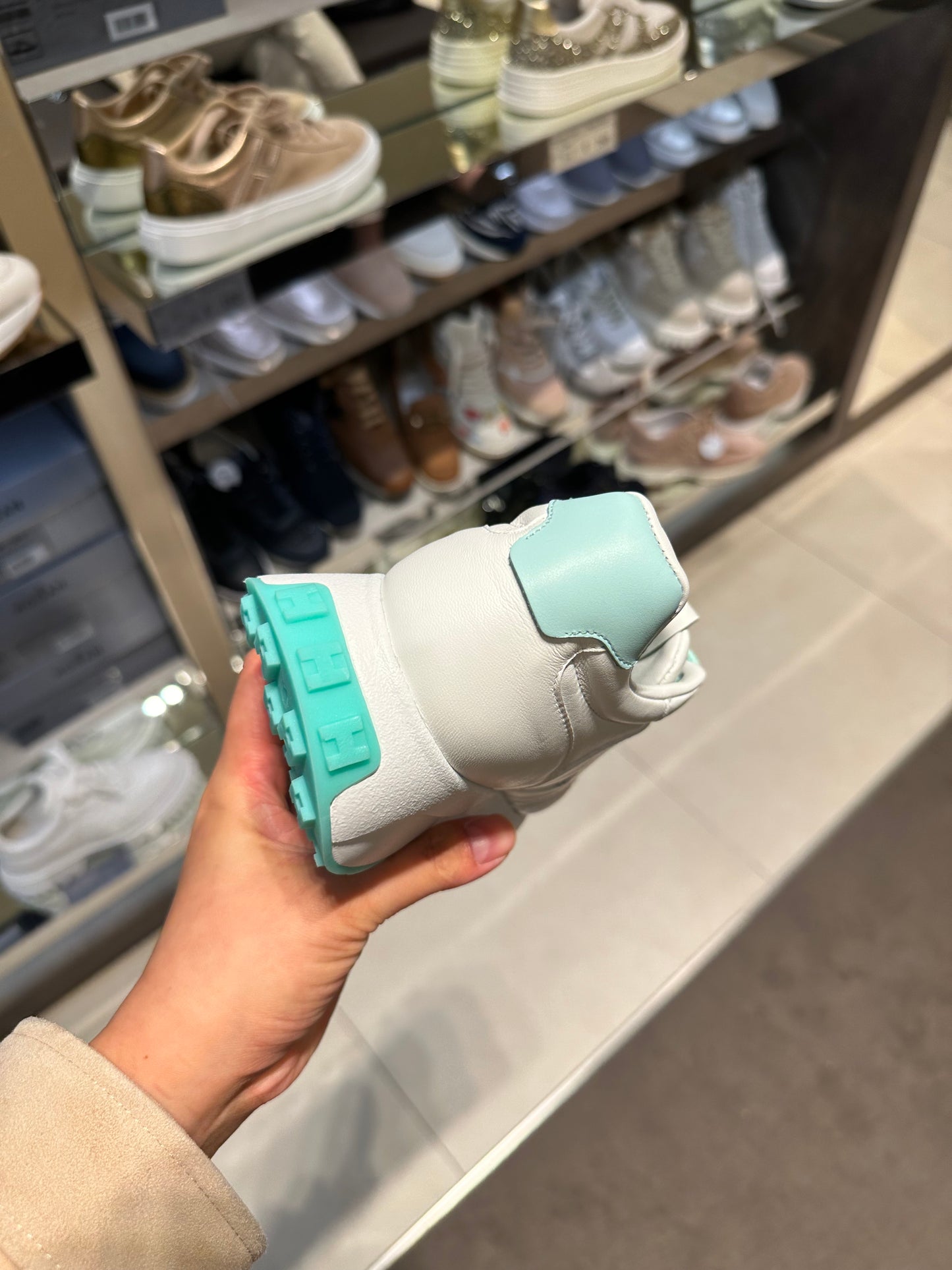HOGAN H641厚底波鞋（其他碼數可再查）