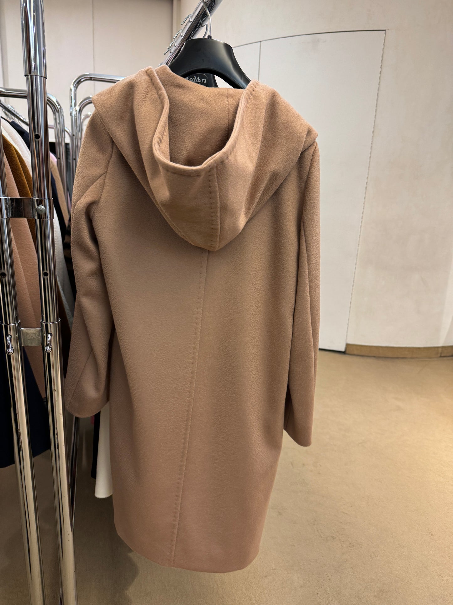 Max Mara New Mango 有帽外套
