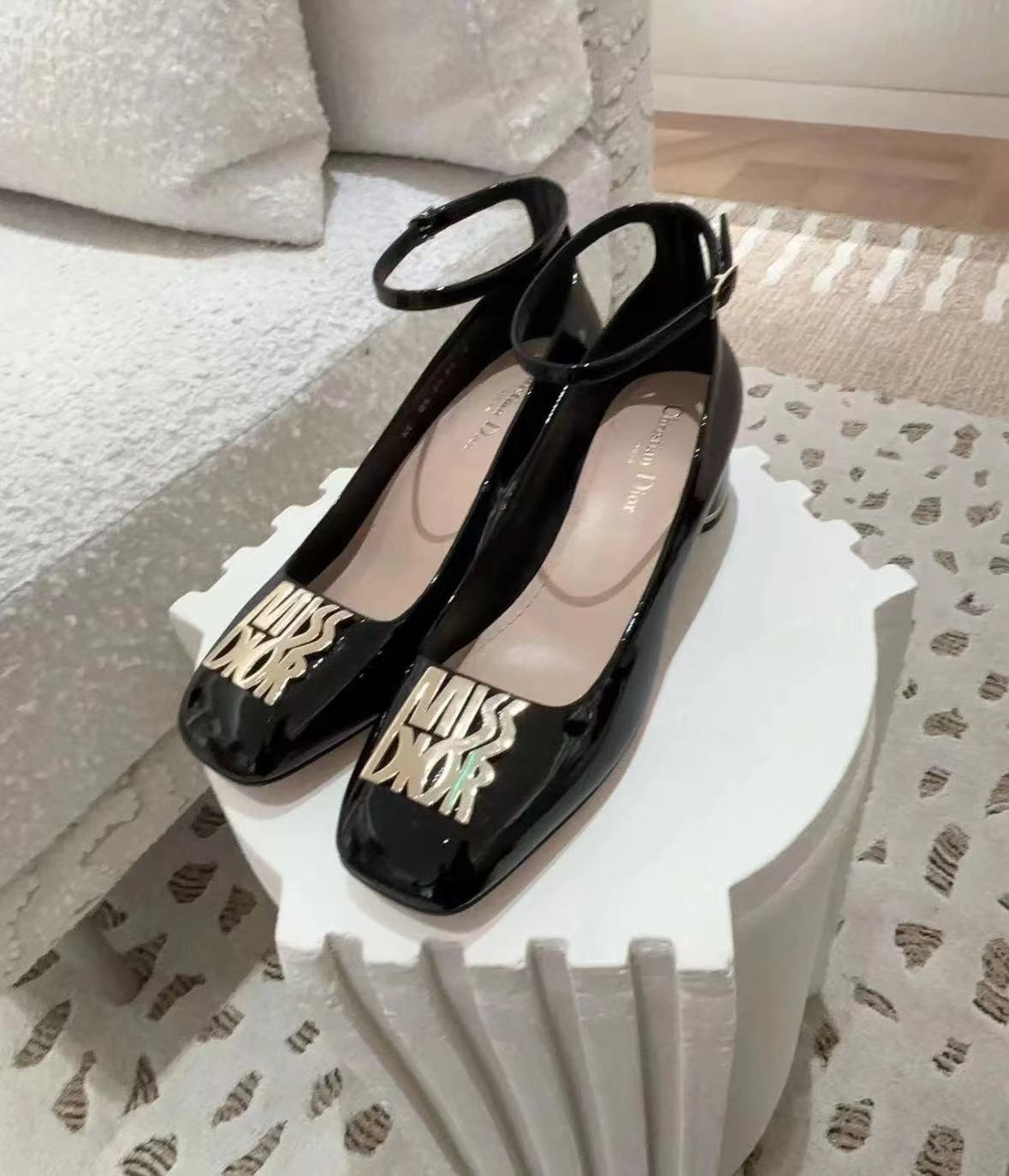 Miss Dior Pump