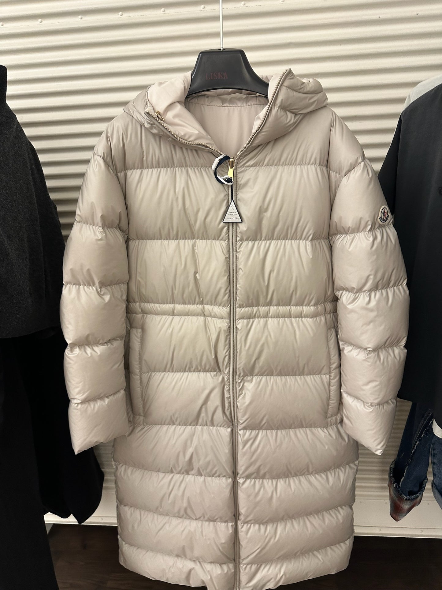 Moncler 雙面長款羽絨(有帽) Sand