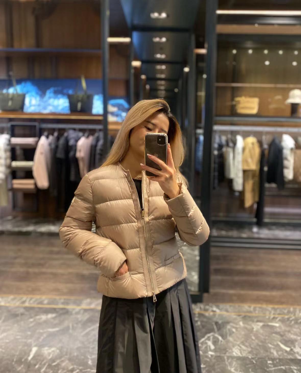 Moncler Laurine 裸粉色