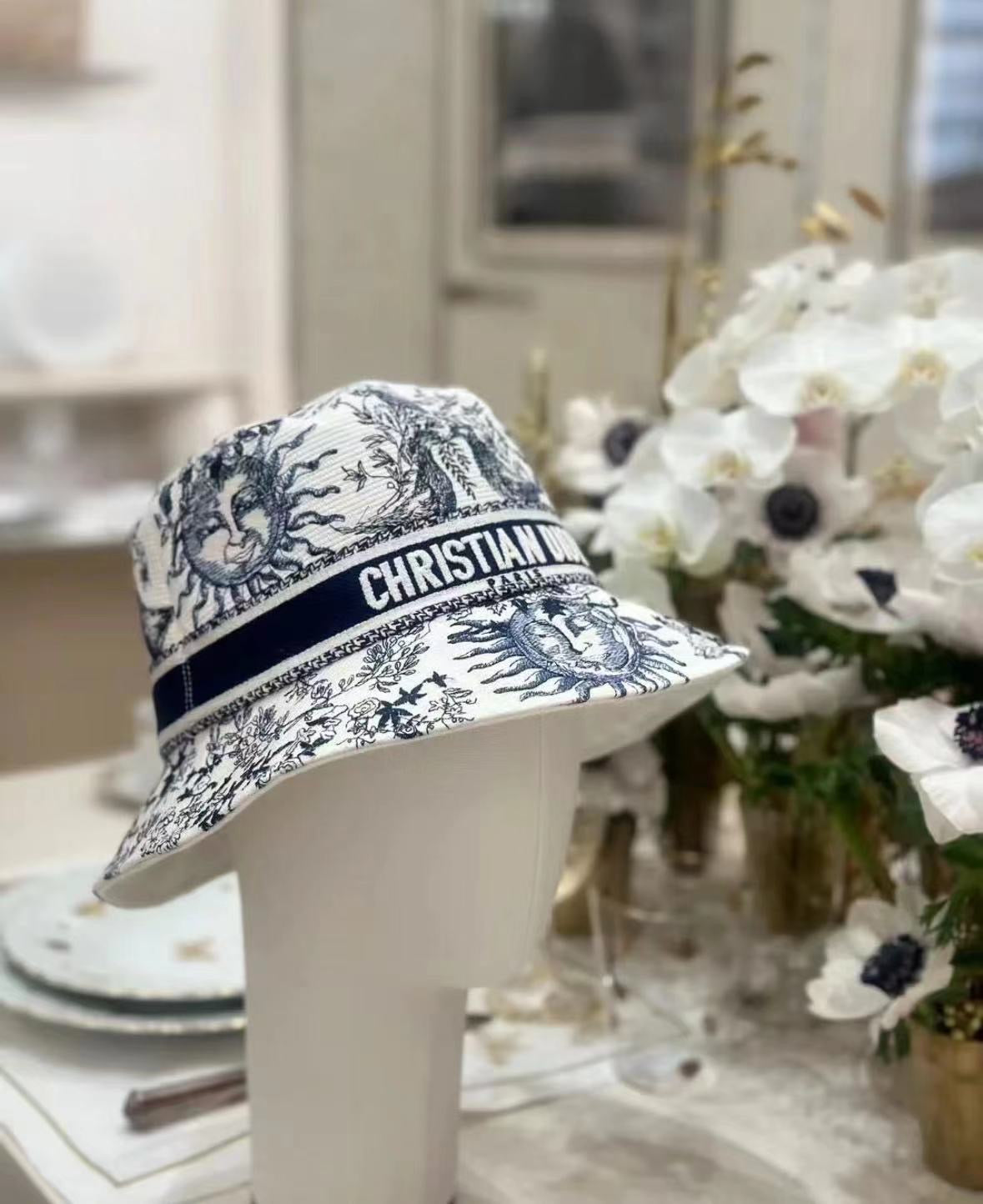 Dior D-Bobby Toile de Jouy Soleil Small Brim Bucket Hat