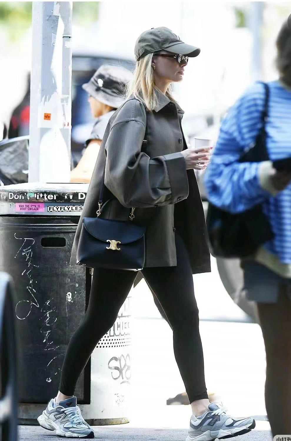 MEDIUM NINO BAG IN SUPPLE CALFSKIN BLACK