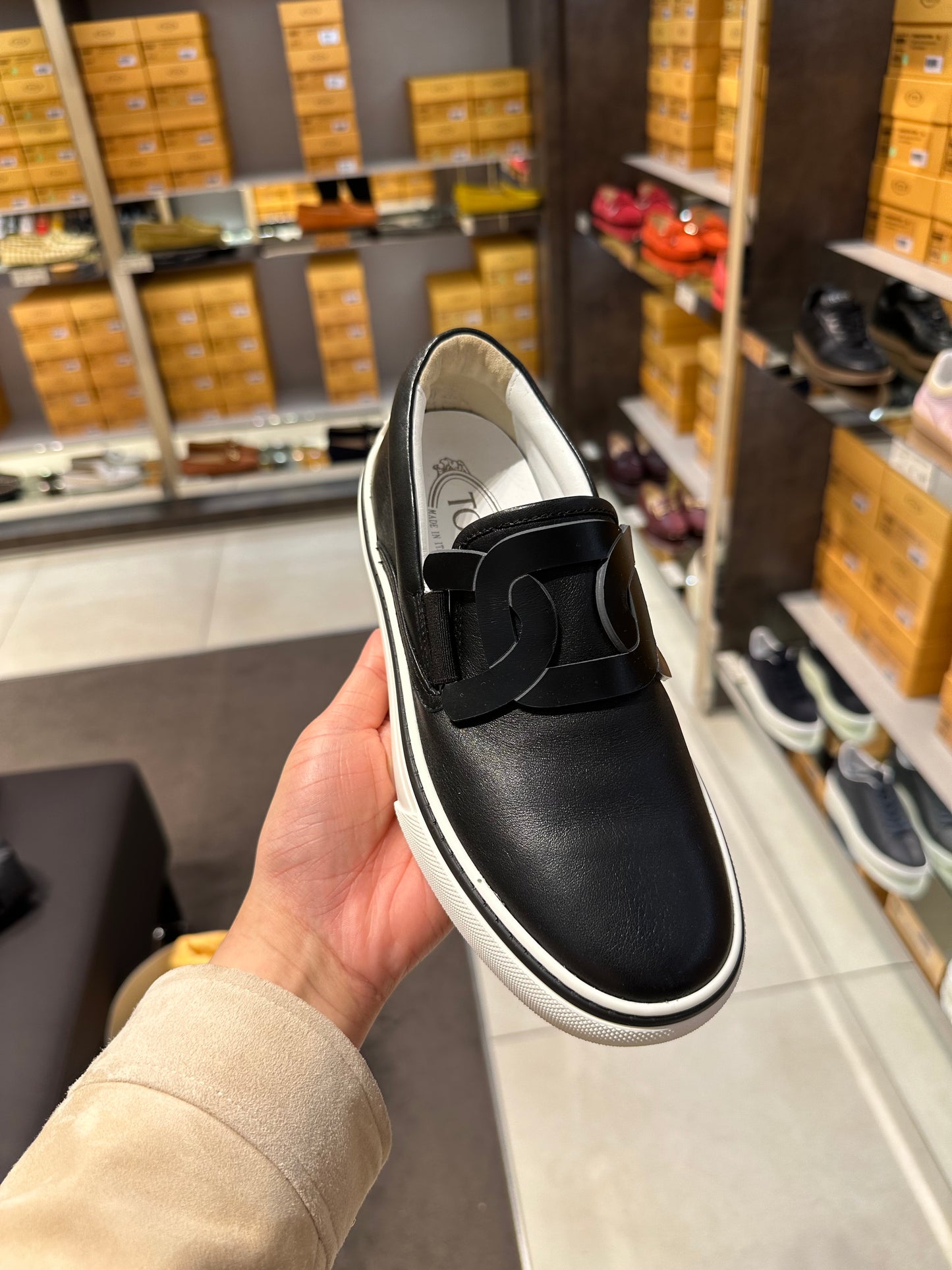 Tods 經典真皮平底鞋