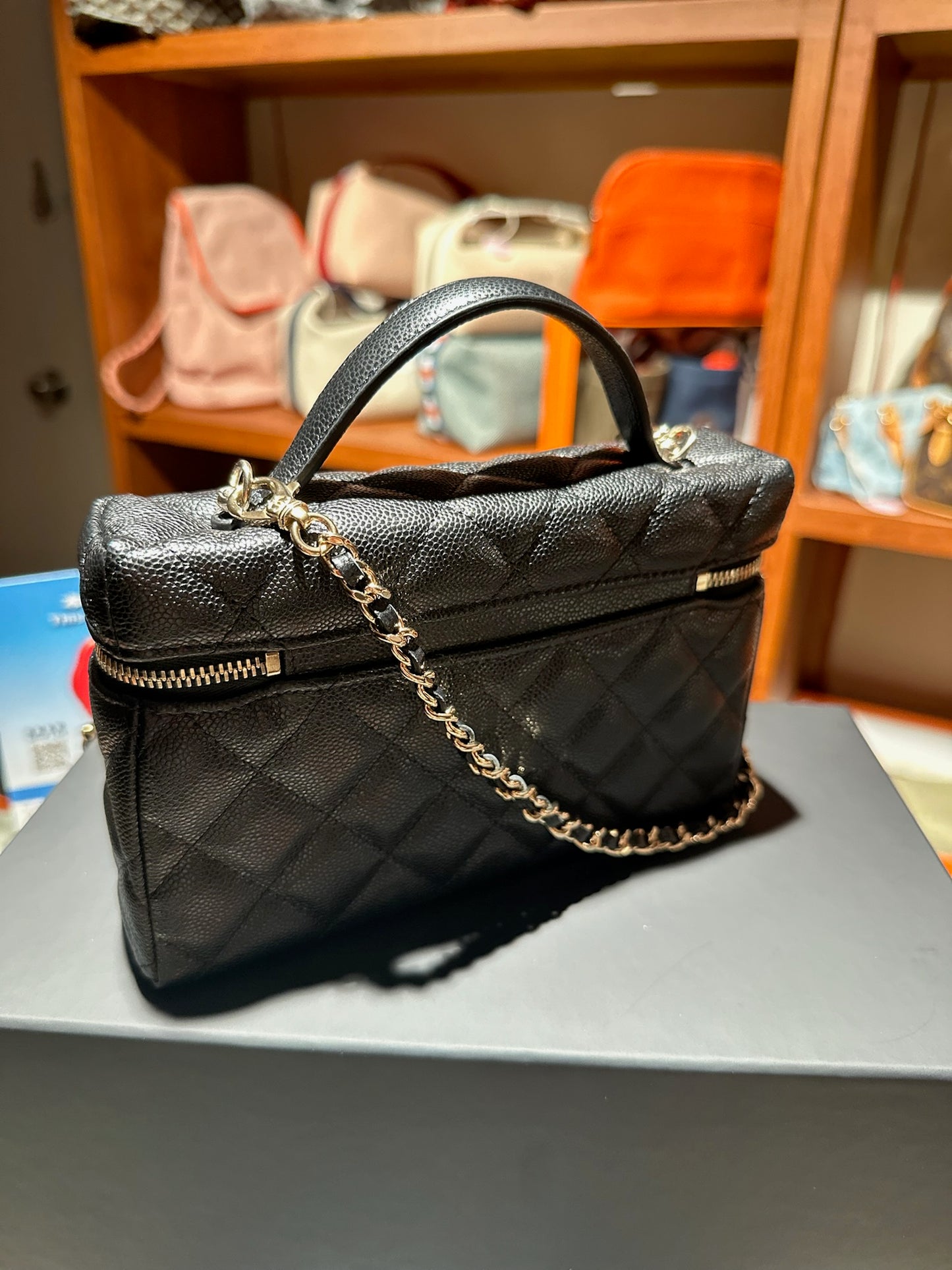 Chanel LP 黑金荔枝皮淡金扣￼￼
