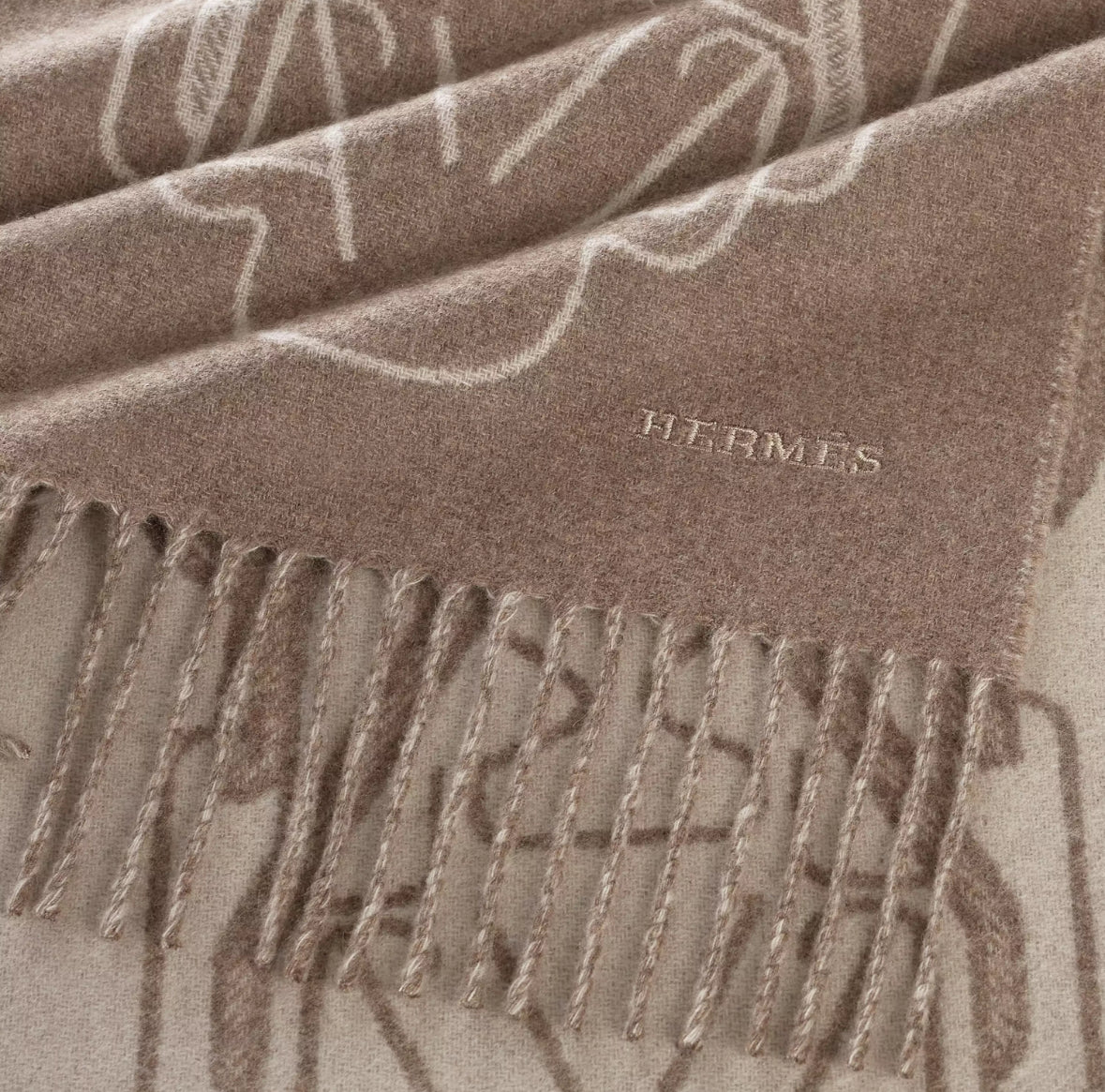 Hermes Tete-a-Tete Equestre scarf Taupe / Grège