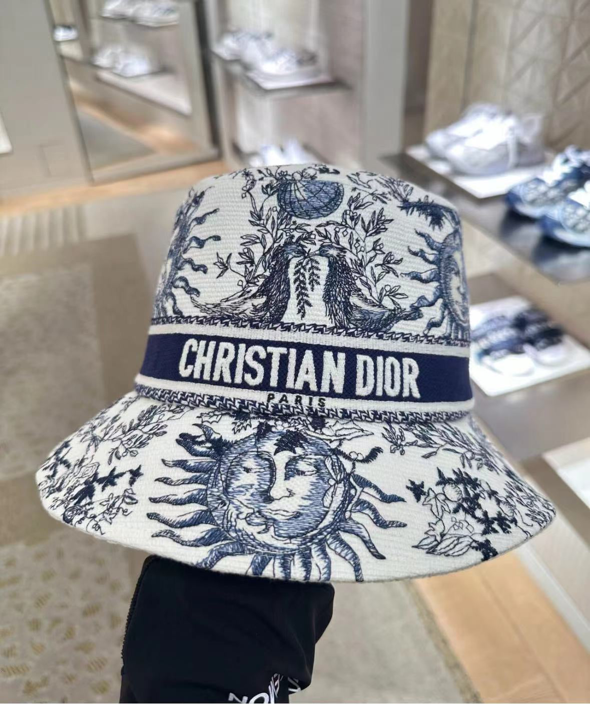 Dior D-Bobby Toile de Jouy Soleil Small Brim Bucket Hat