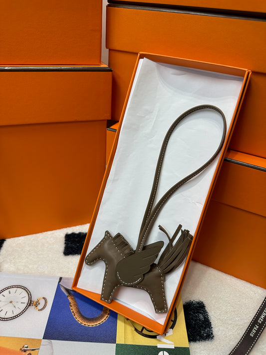 Hermes bag charm Rodeo etoupe