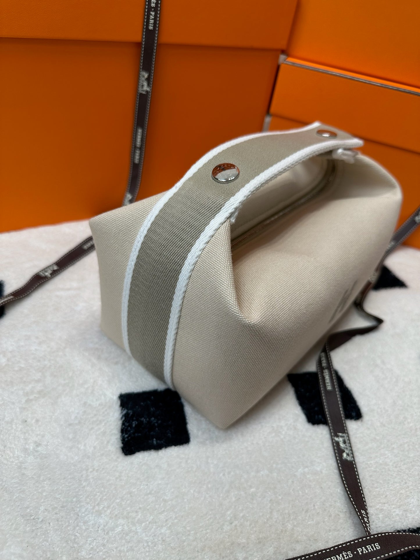 Hermes 飯盒包 白色 PM