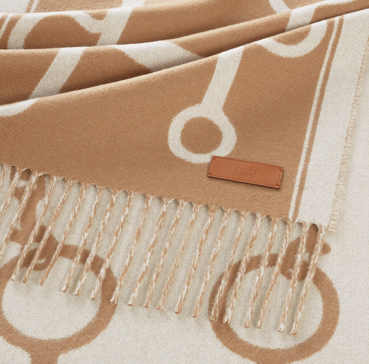 Hermes Casaque Mors scarf Camel / Ivoire