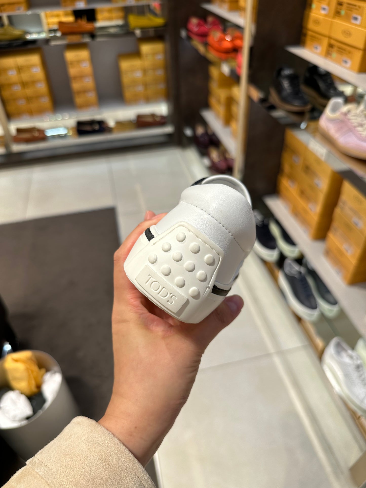 Tods 經典真皮平底鞋