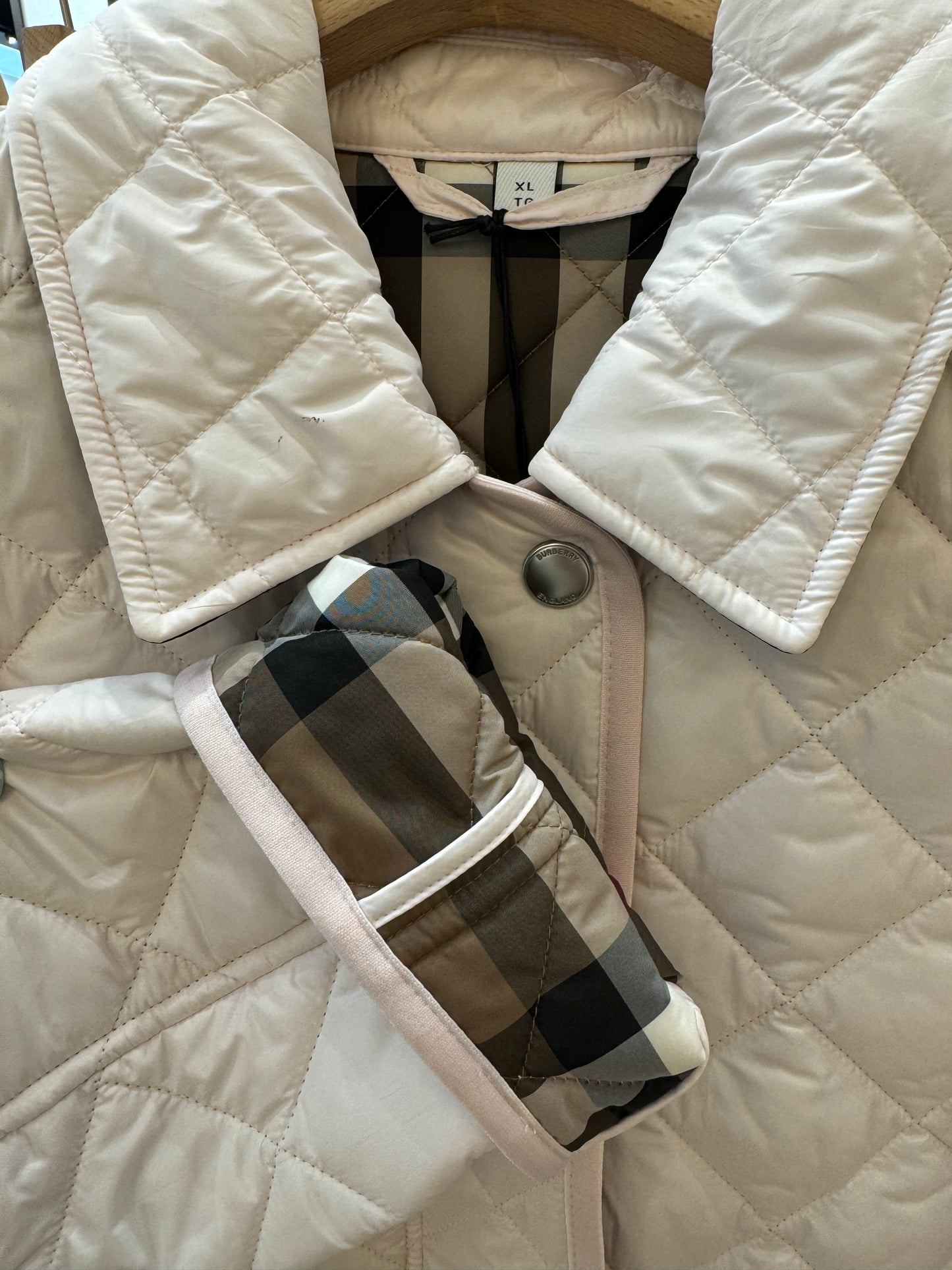 Burberry 棉服 Alabaster Pink