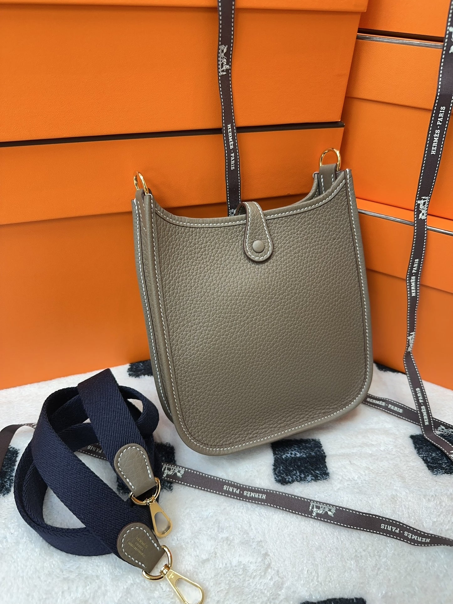 Hermes Mini Evelyne 大象灰金扣