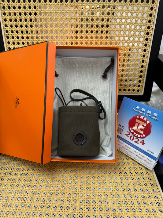 Hermes On-the-go pouch Kaki / Feu