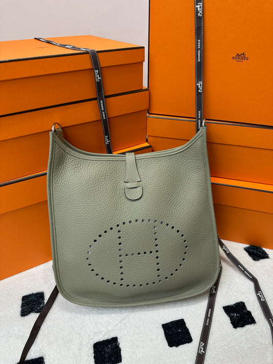 Hermes Evelyne 29 sauge 鼠尾草綠銀扣