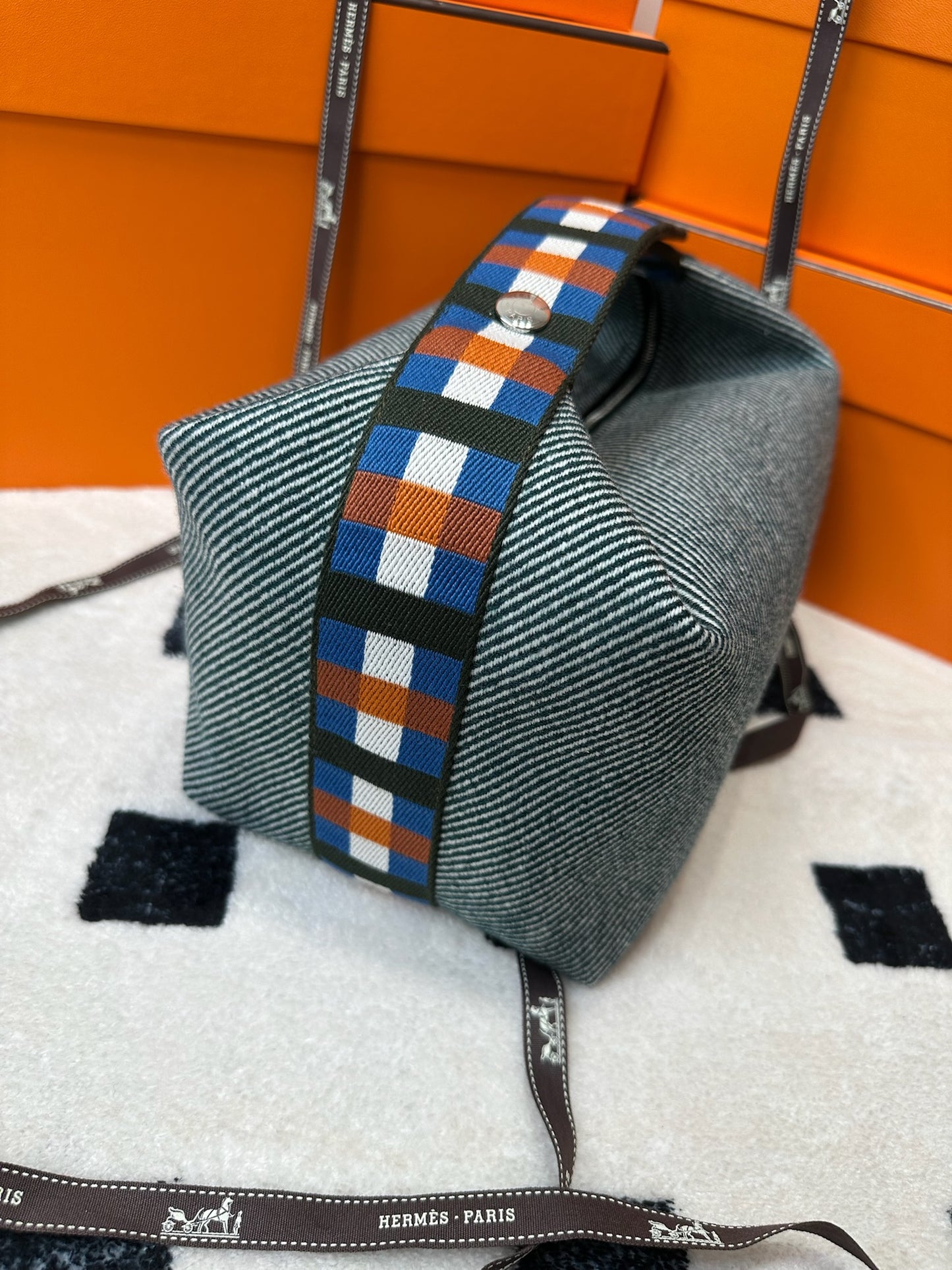 Hermes 飯盒包 深藍色 GM