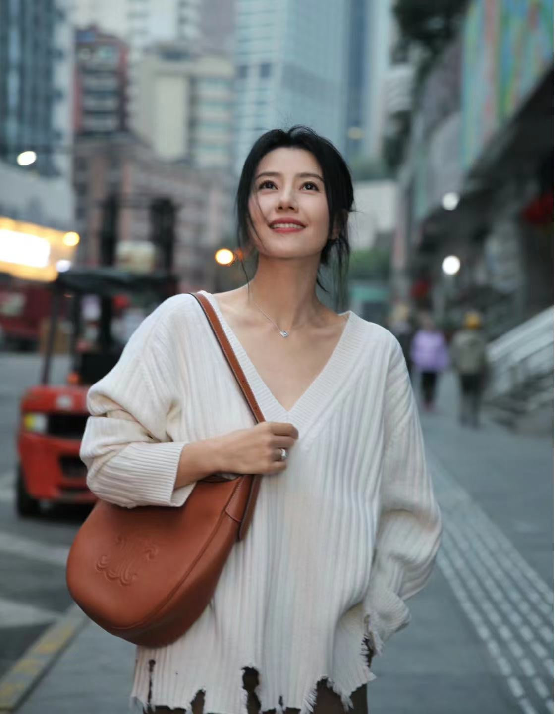 SMALL HELOÏSE BAG CUIR TRIOMPHE IN SUPPLE CALFSKIN TAN