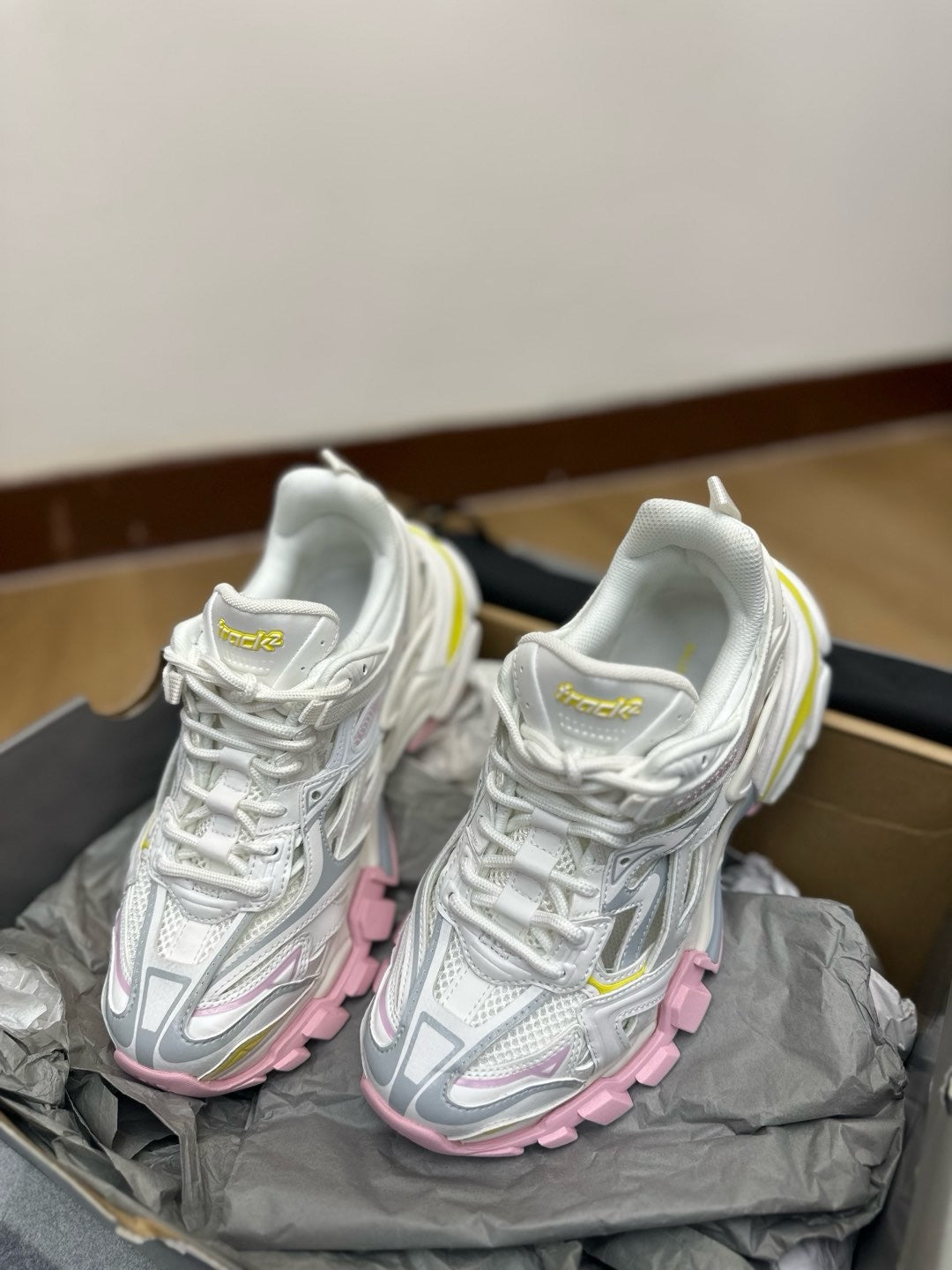 ‼️Balenciaga Track‼️
爆款馬卡龍淺色😍