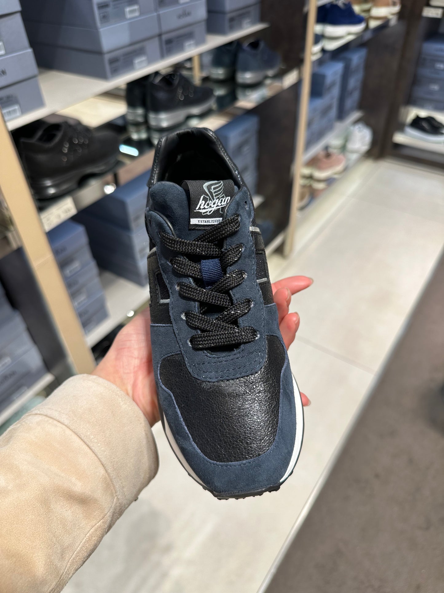 Hogan H383厚底波鞋（其他碼數可查）