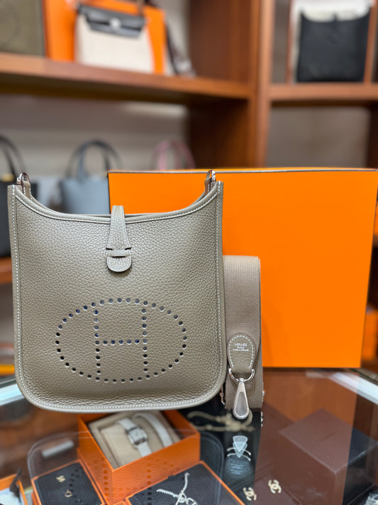 Hermes Evelyne 23 大象灰Etoupe 銀扣 Silver Hardware