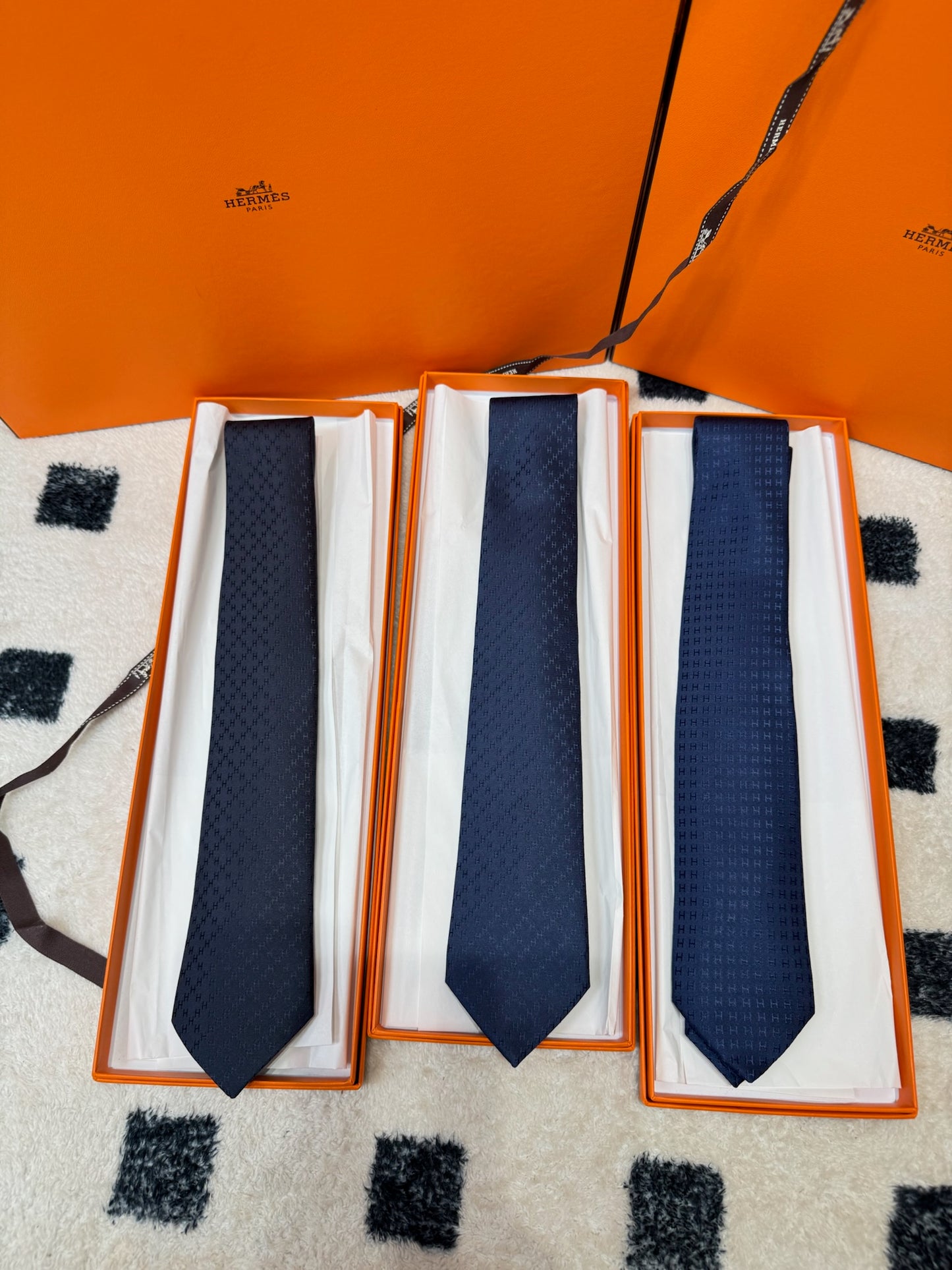 Hermes Tie 100% silk