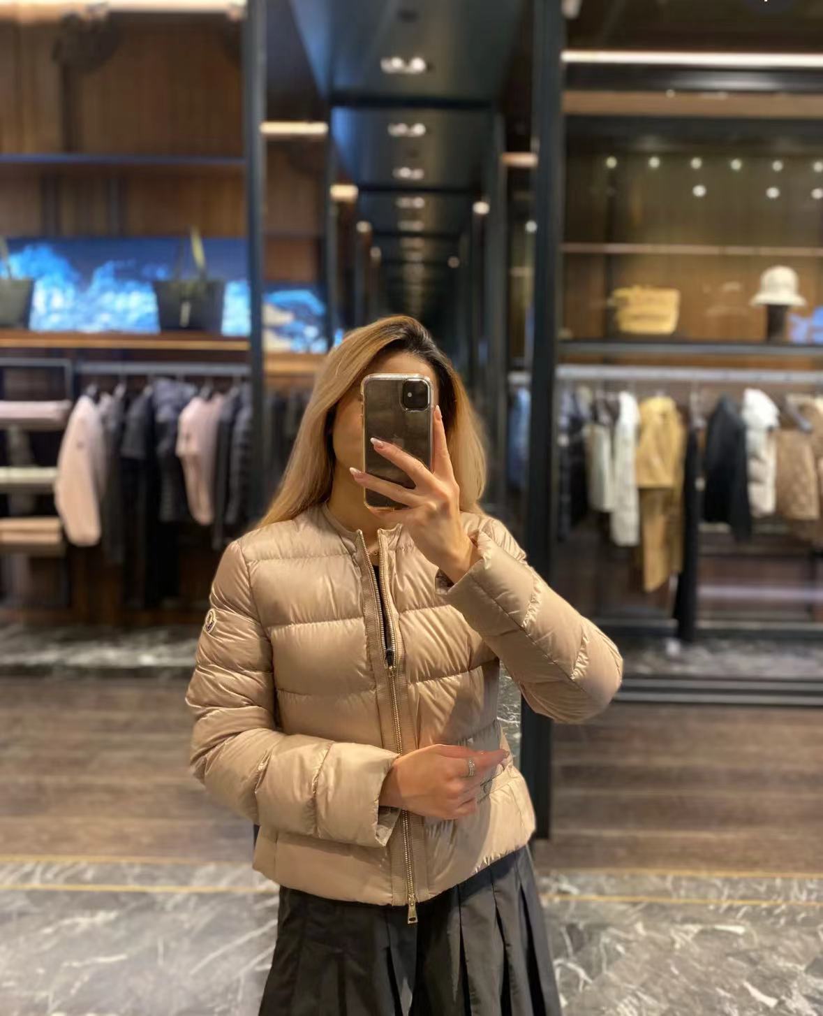 Moncler Laurine 裸粉色
