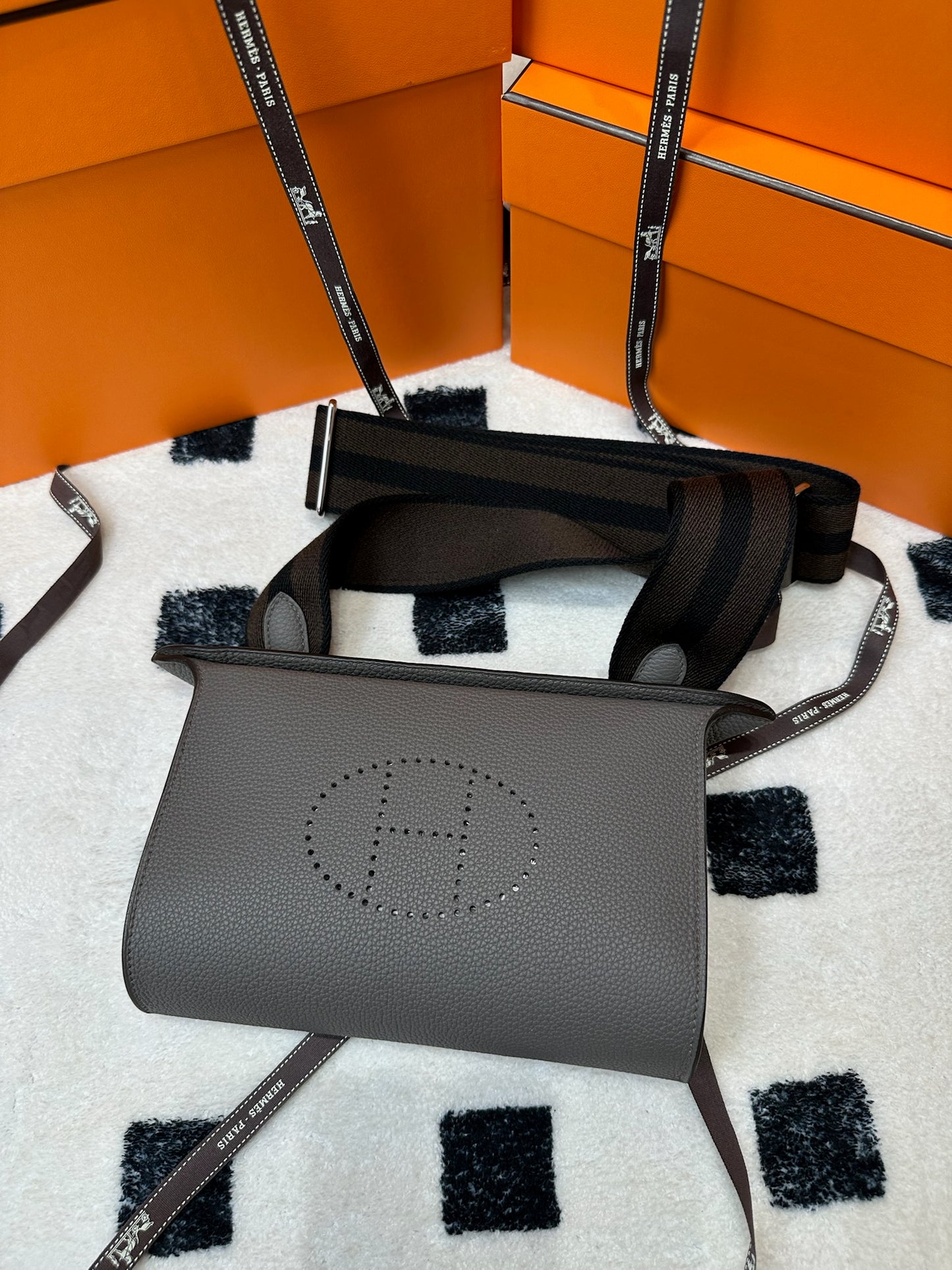 Hermes videpoches 錫器灰