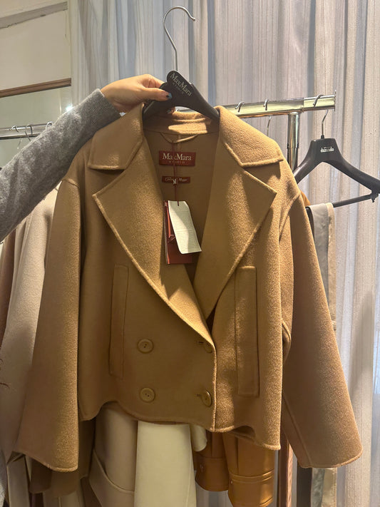 Max Mara 短款外套